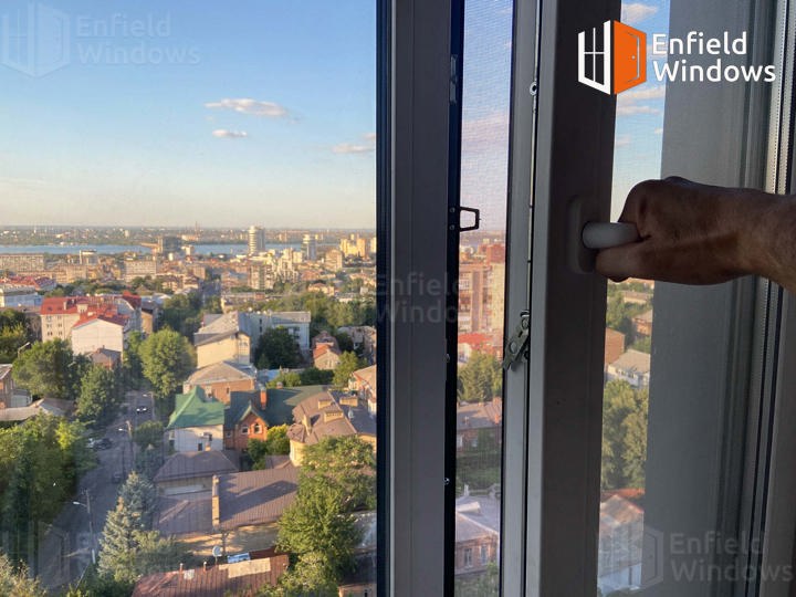 не закрывается пластиковое окно