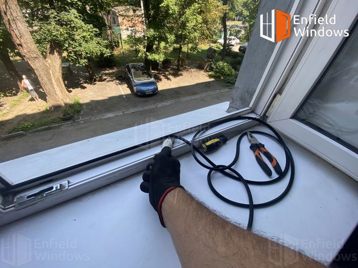 заміна ущільнювача пластикового вікна чернівці