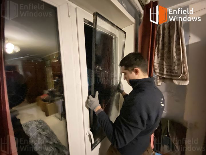 замена стеклопакета в пластиковых окнах