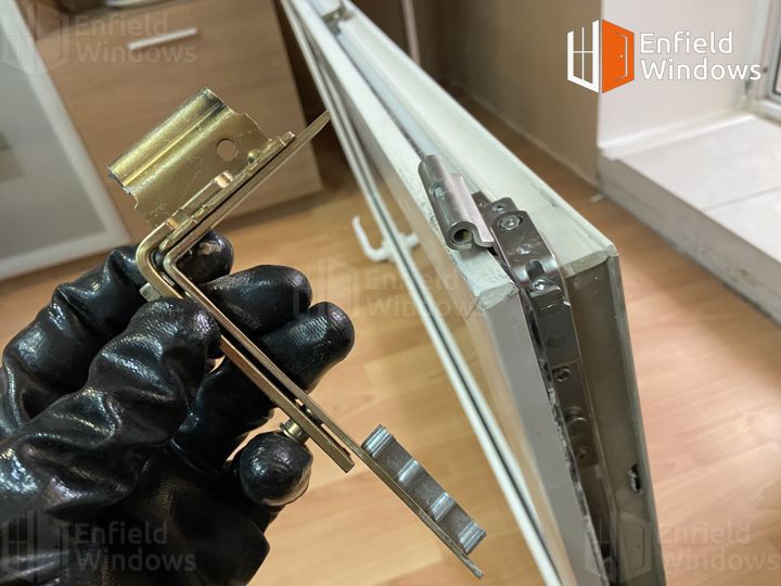ремонт балконних дверей дніпро