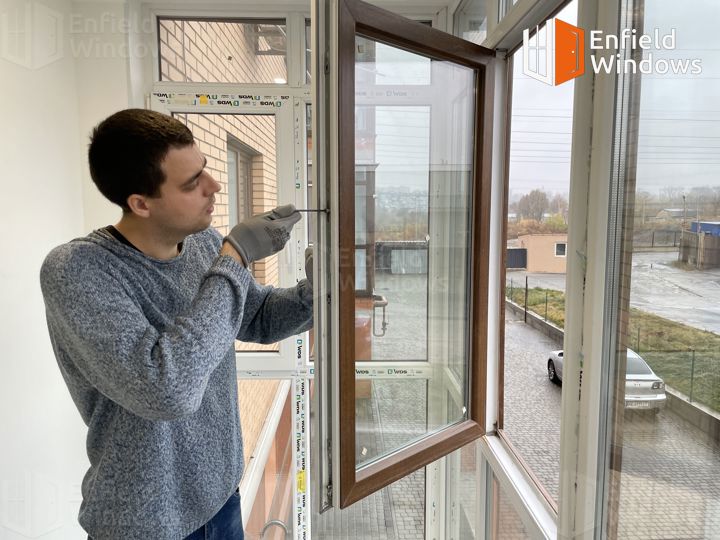 регулювання пластикових вікон