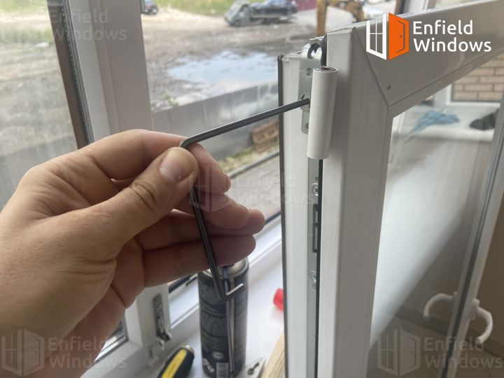регулювання пластикових вікон луцьк