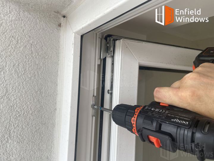майстер по ремонту вікон луцьк
