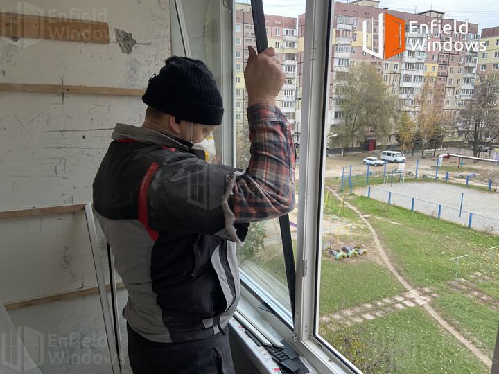 майстер по ремонту вікон Львів